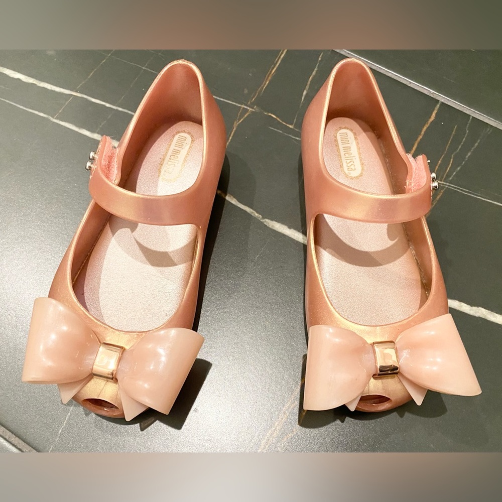 Mini Melissa Toddler size 9